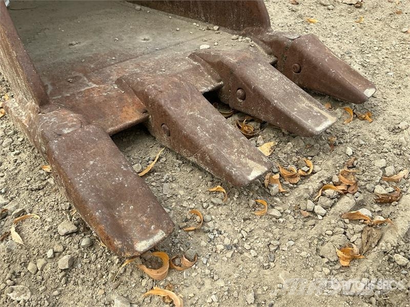 CAT 16 in Excavator Bucket - Fits Cat 304 Baldes