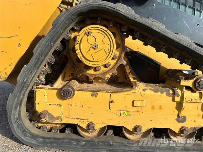 CAT 239D Skid steer mini nakladalci