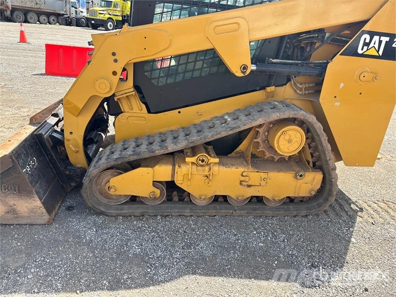 CAT 239D Ładowarki burtowe