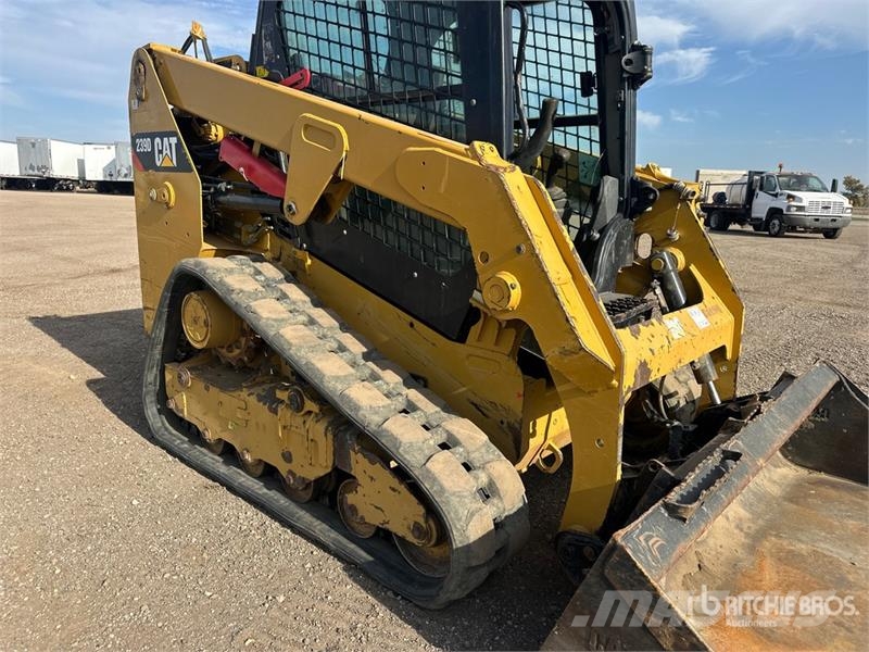 CAT 239D Skid steer mini nakladalci