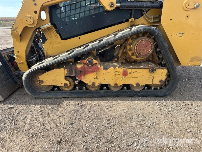 CAT 239D Skid steer mini nakladalci