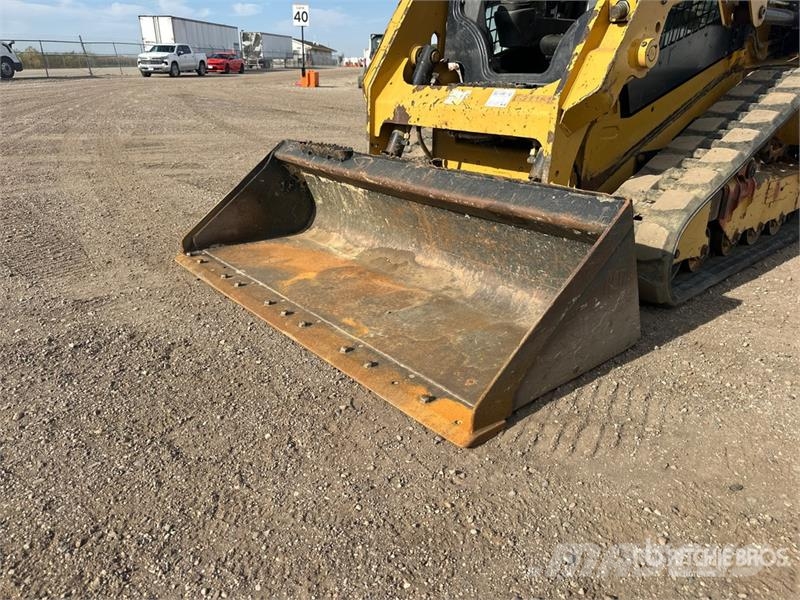 CAT 239D Skid steer mini nakladalci