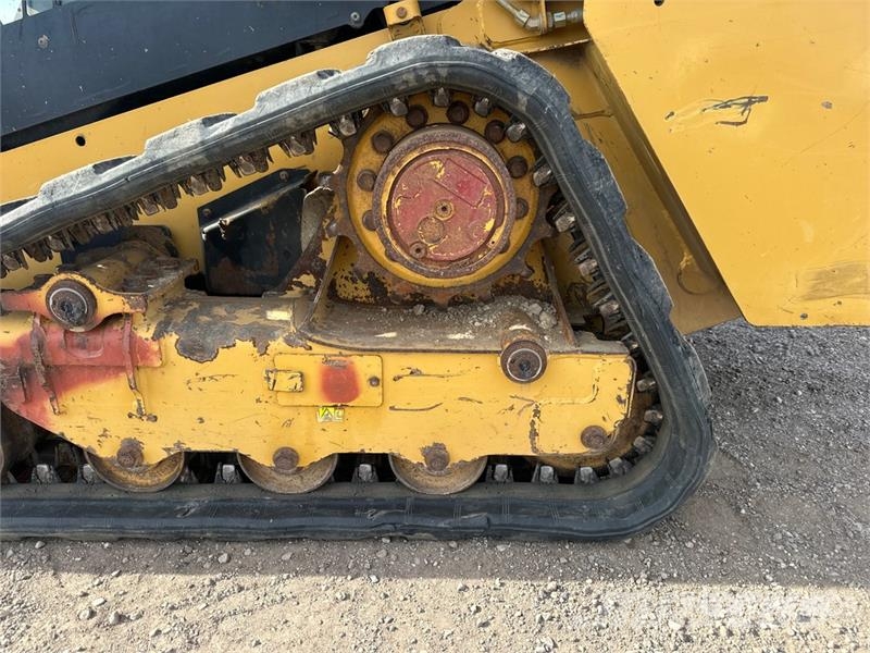 CAT 239D Skid steer mini nakladalci
