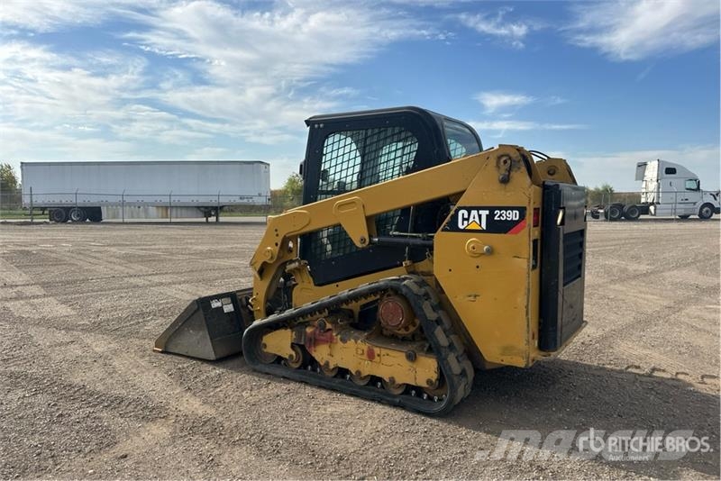 CAT 239D Skid steer mini nakladalci