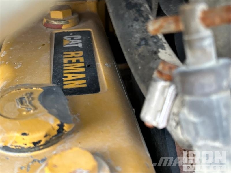 CAT 246 Chargeuse compacte