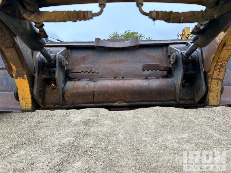 CAT 246 Chargeuse compacte