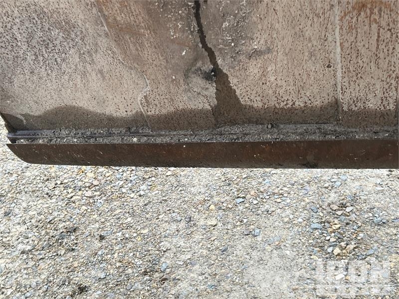 CAT 246 Chargeuse compacte