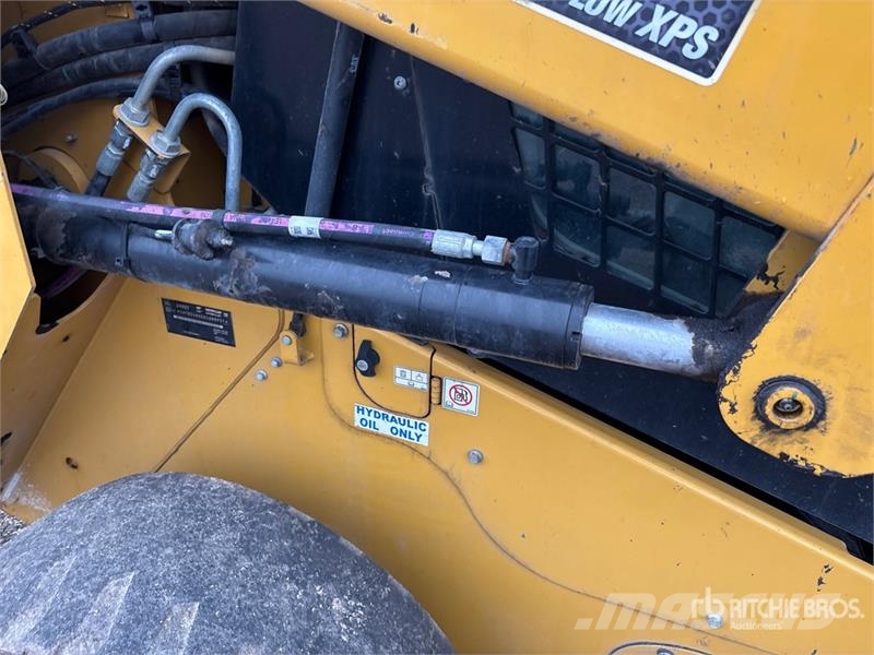 CAT 246D3 Two-Speed High Flow XPS Skid Steer Loader Skid steer mini nakladalci