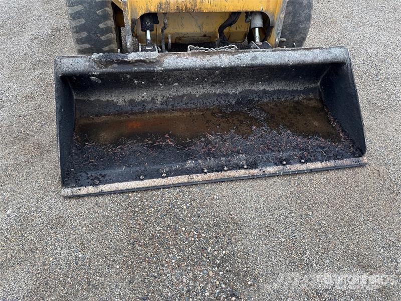 CAT 246D3 Two-Speed High Flow XPS Skid Steer Loader Skid steer mini nakladalci