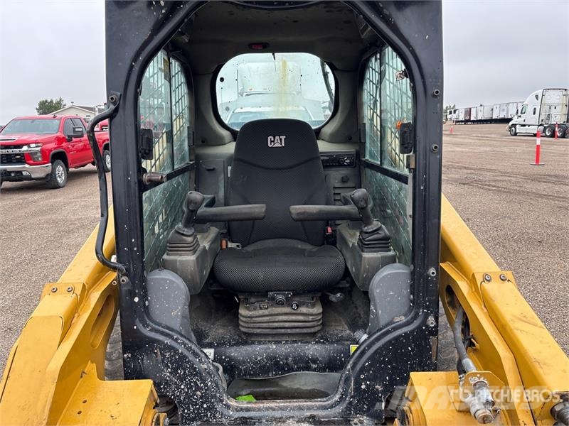 CAT 246D3 Two-Speed High Flow XPS Skid Steer Loader Skid steer mini nakladalci