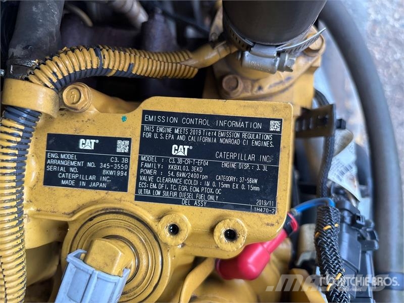 CAT 246D3 Two-Speed High Flow XPS Skid Steer Loader Skid steer mini nakladalci