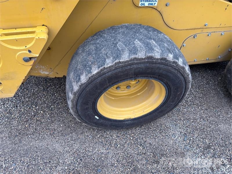 CAT 246D3 Two-Speed High Flow XPS Skid Steer Loader Skid steer mini nakladalci