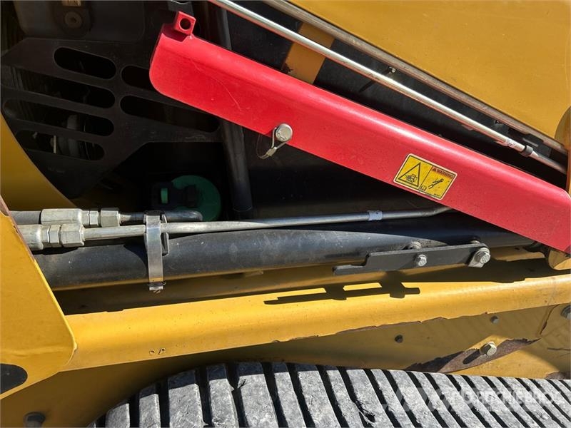 CAT 247B Series 3 Compact Track Loader Skid steer mini utovarivači