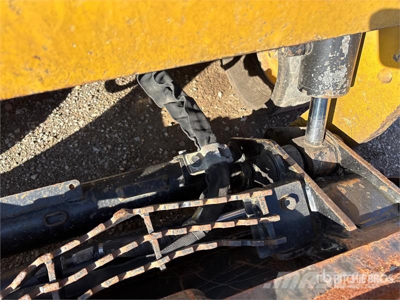 CAT 249D Мини-погрузчики