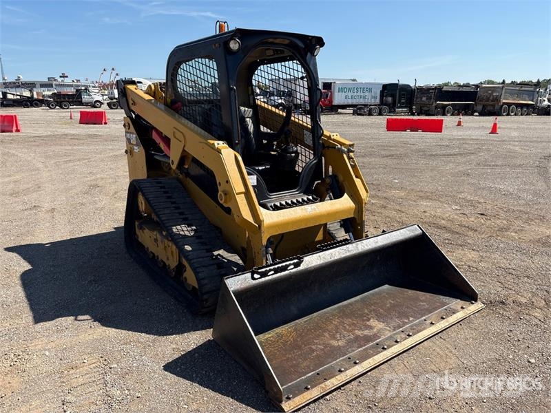 CAT 249D لوادر انزلاقية التوجيه
