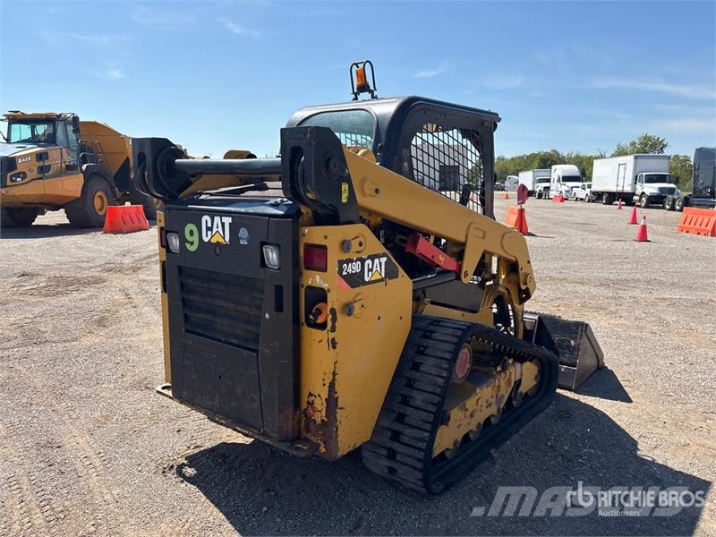CAT 249D Skid steer mini nakladalci