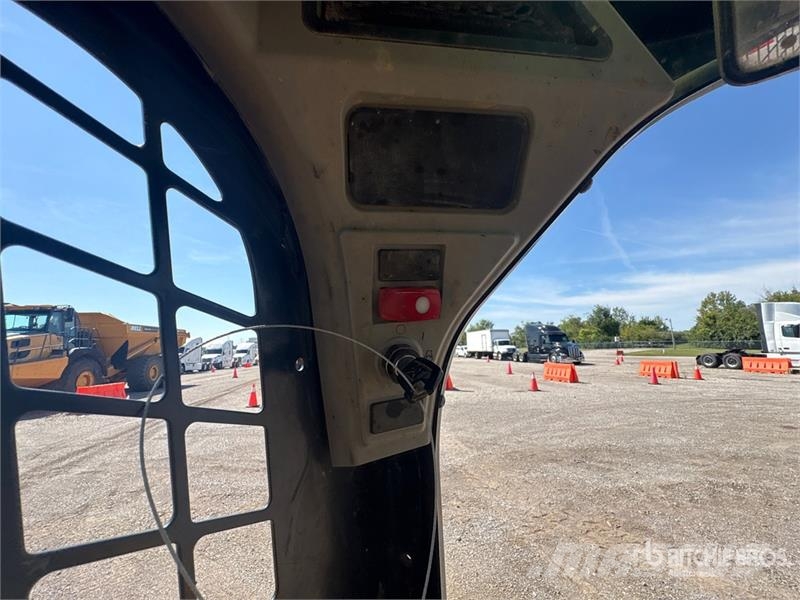 CAT 249D Skid steer mini nakladalci