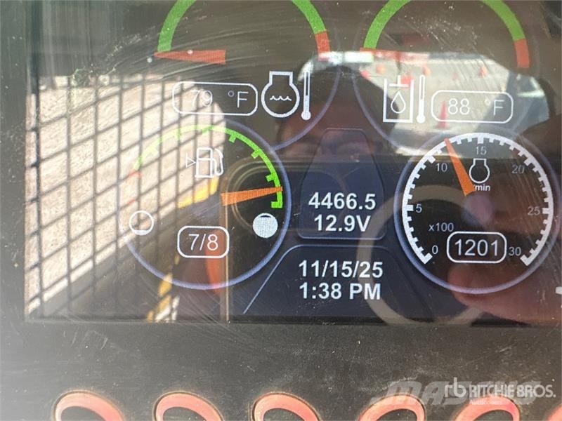 CAT 249D Skid steer mini nakladalci