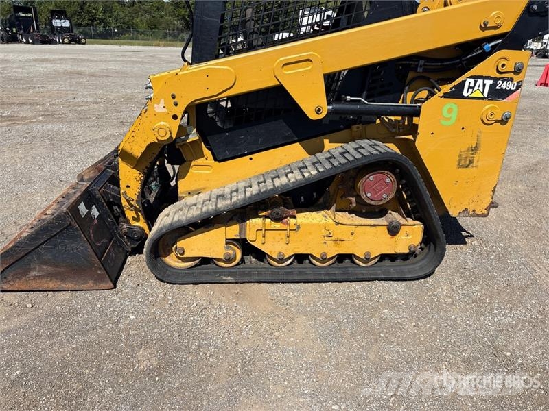 CAT 249D Skid steer mini nakladalci