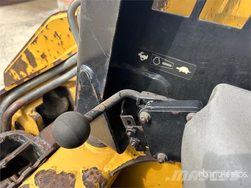 CAT 257B3 Compact Track Loader Φορτωτάκια