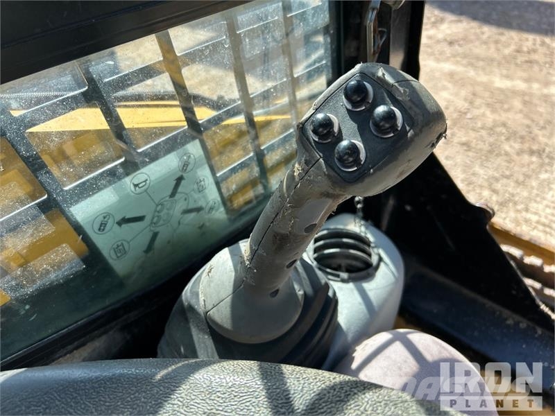 CAT 259B Kompaktrakodók