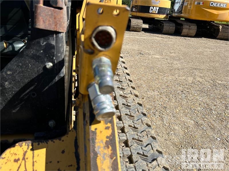 CAT 259B Kompaktrakodók