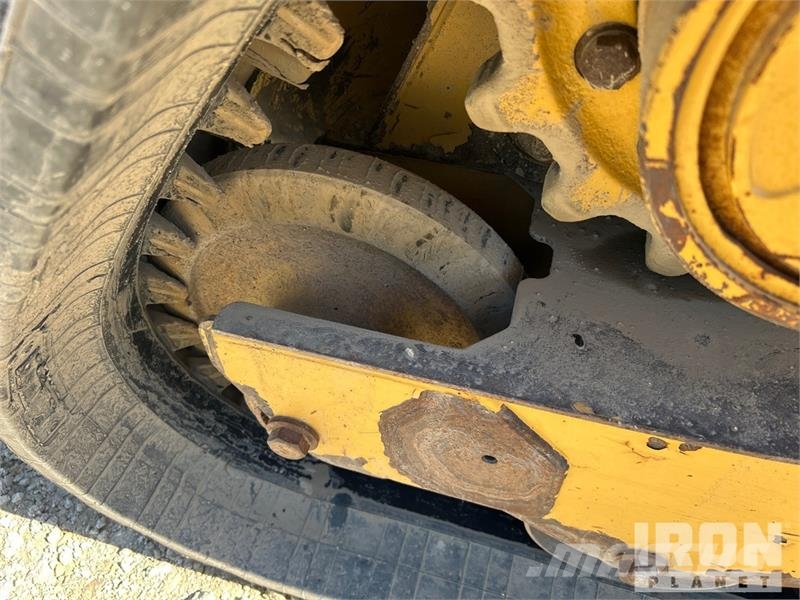 CAT 259B Kompaktrakodók