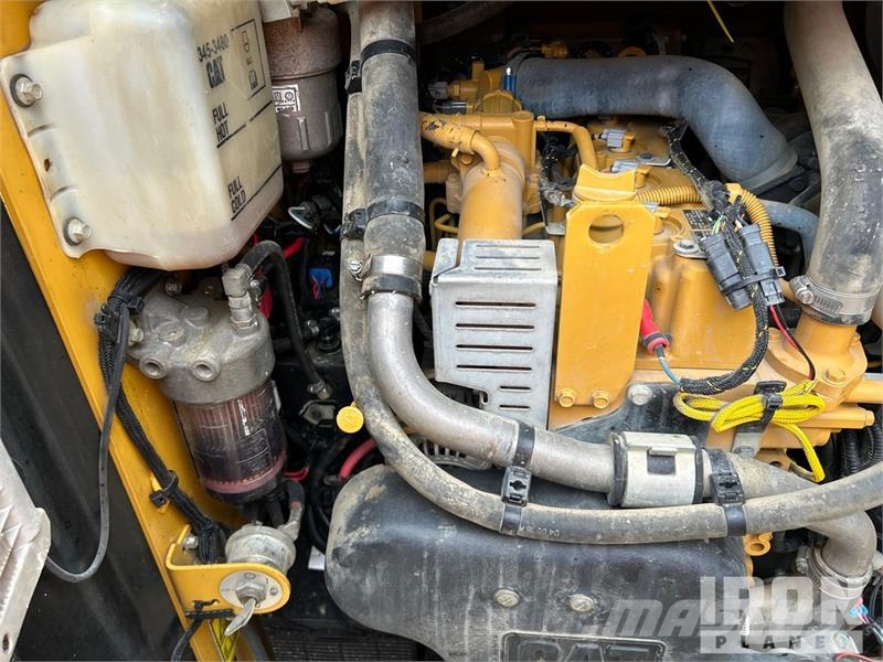 CAT 259D Two-Speed Compact Track Loader Chargeuse compacte