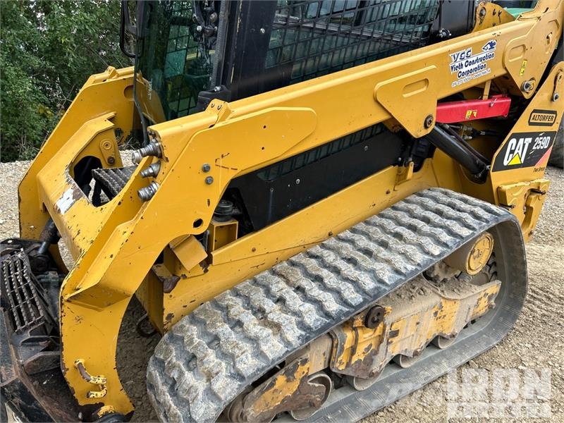 CAT 259D Two-Speed Compact Track Loader Chargeuse compacte