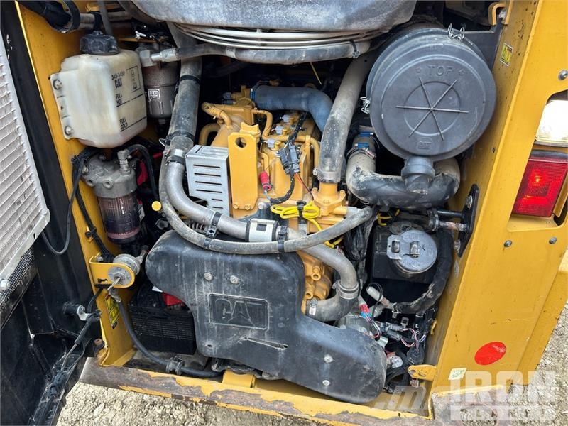 CAT 259D Two-Speed Compact Track Loader Chargeuse compacte