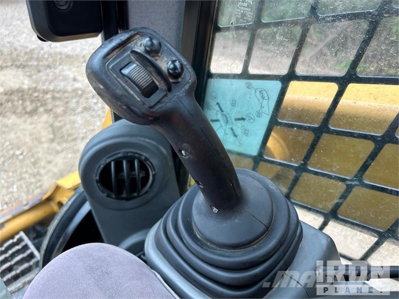 CAT 259D Two-Speed Compact Track Loader Chargeuse compacte