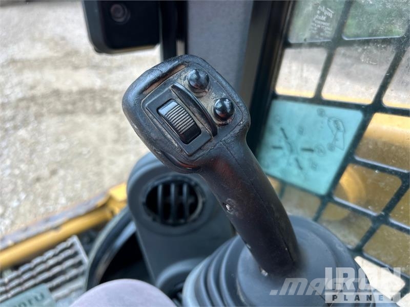 CAT 259D Two-Speed Compact Track Loader Chargeuse compacte
