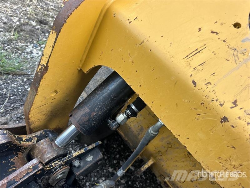 CAT 259D3 Two-Speed Compact Track Loader Kompaktlader