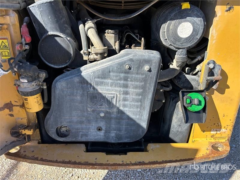 CAT 262C Skid steer loaders