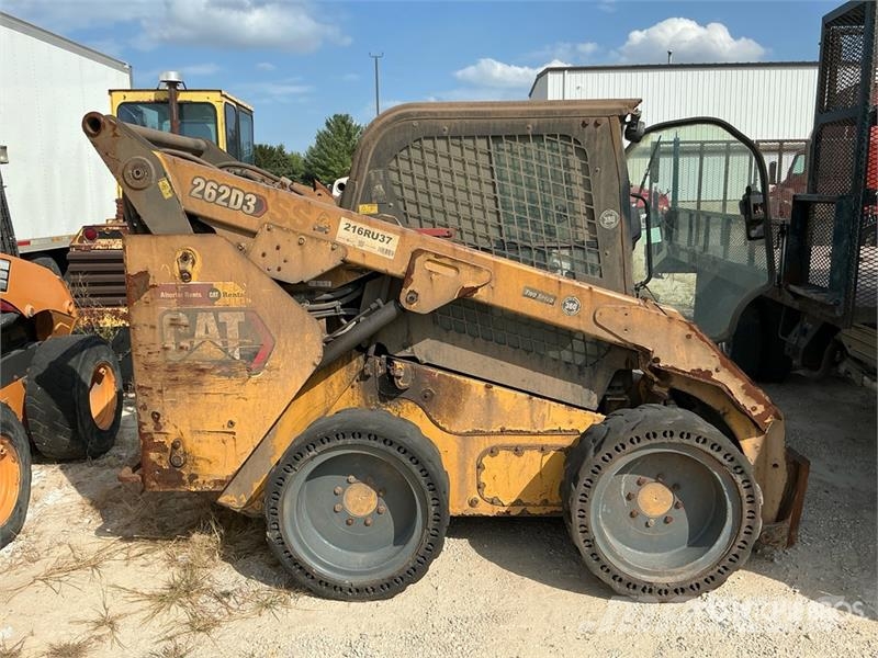 CAT 262D3 Two-Speed Compact Track Loader (Inoperable) Skid steer mini nakladalci