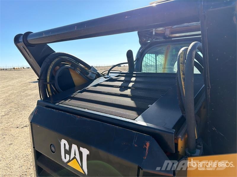 CAT 272D2 XHP Two-Speed High Flow Skid Steer Loader Chargeuse compacte