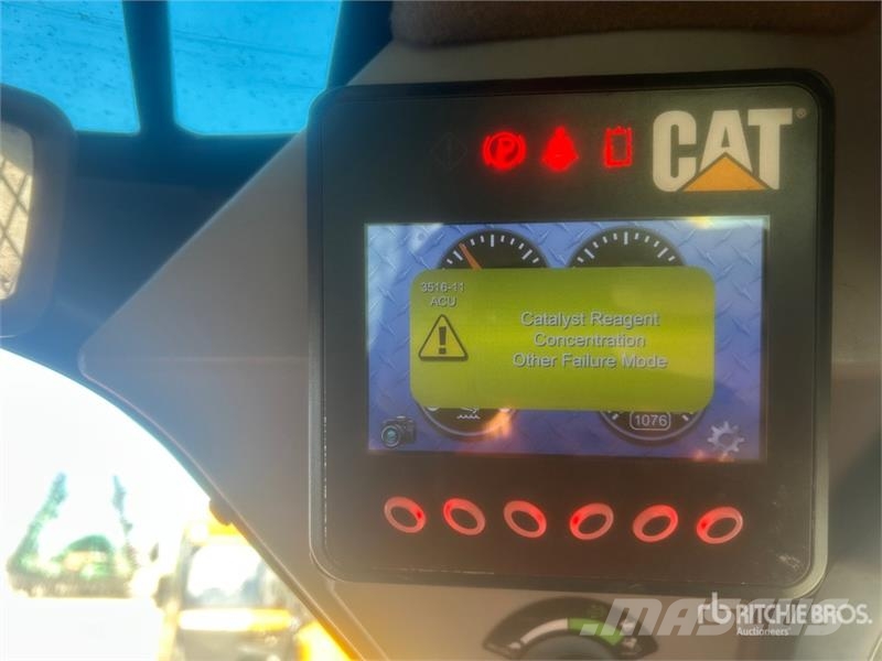CAT 272D2 XHP Two-Speed High Flow Skid Steer Loader Chargeuse compacte