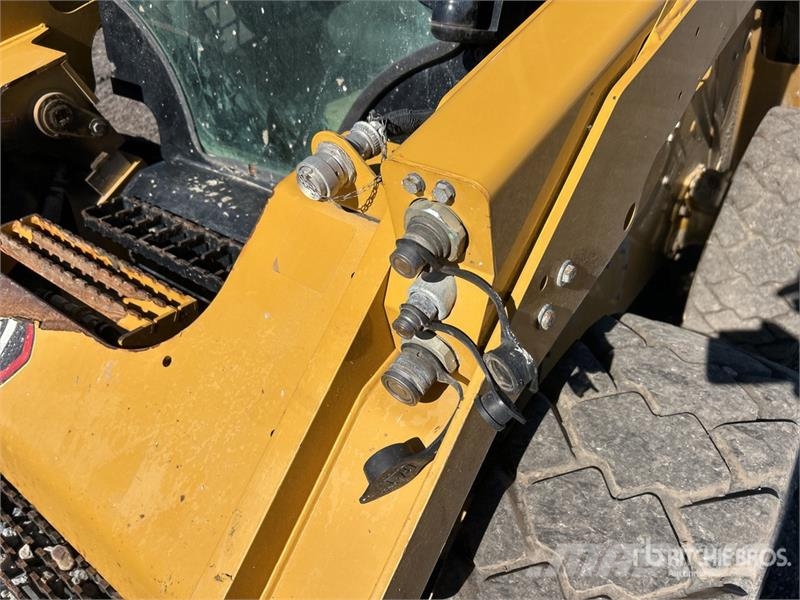 CAT 272D3 Two-Speed Skid Steer Loader Kompaktrakodók