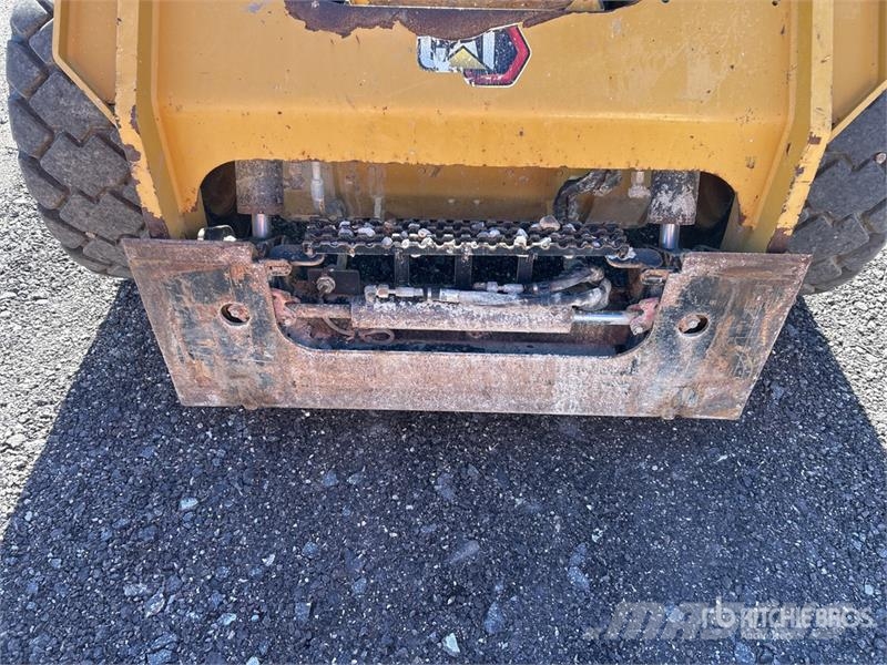 CAT 272D3 Two-Speed Skid Steer Loader Kompaktrakodók