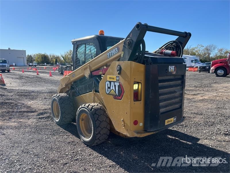 CAT 272D3 Two-Speed Skid Steer Loader Kompaktrakodók