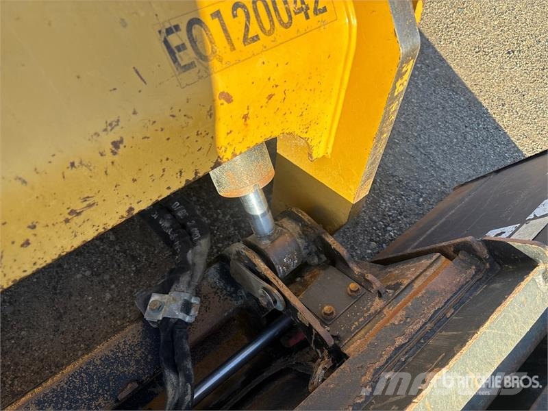 CAT 289D3 Mini Pale Gommate