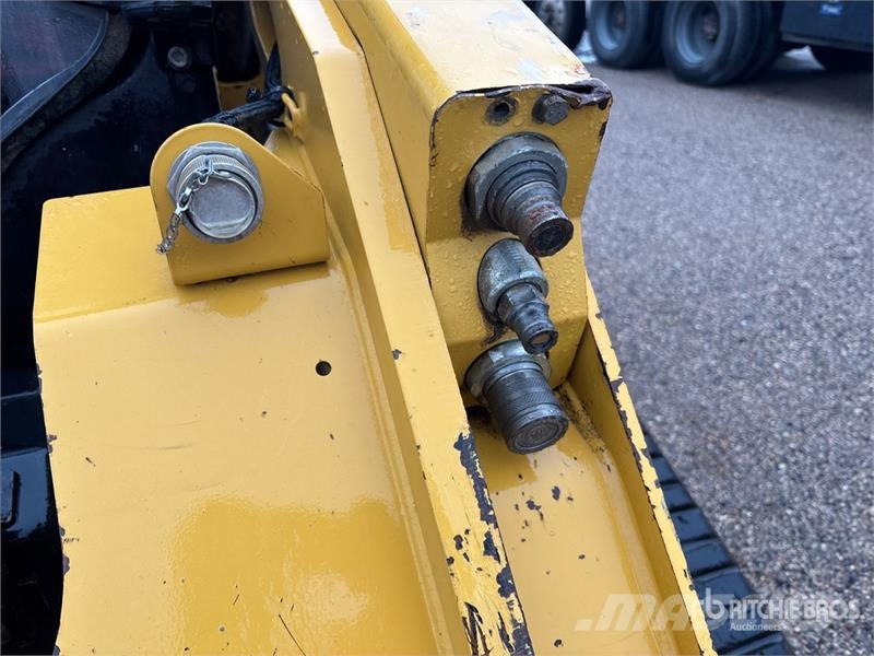CAT 289D3 Lietoti riteņu kompaktiekrāvēji