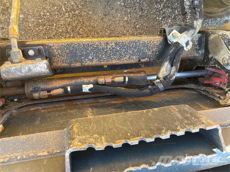 CAT 289D3 Mini Pale Gommate