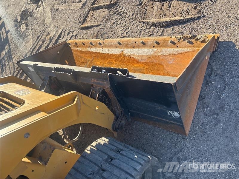CAT 289D3 Mini Pale Gommate