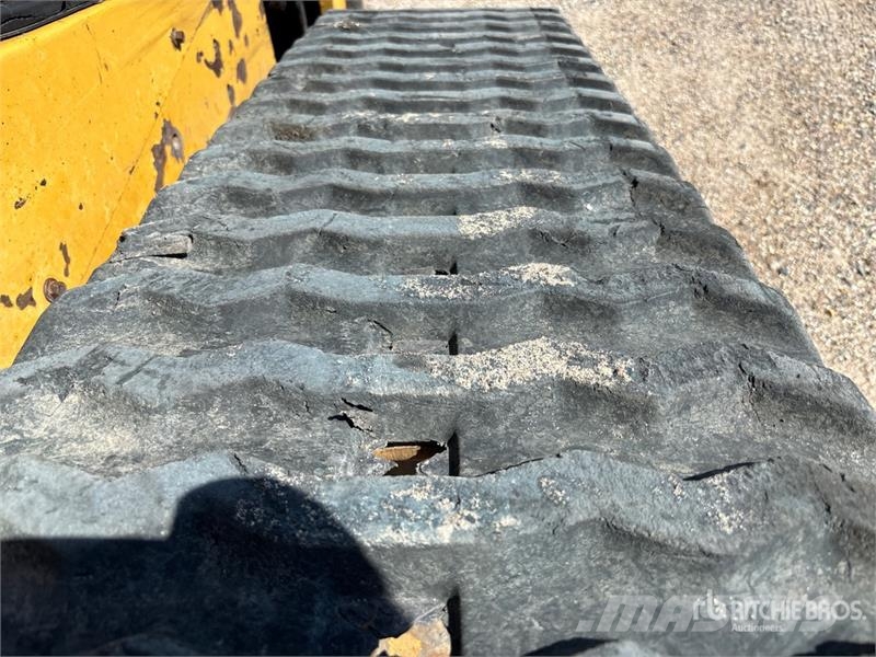 CAT 299D2 XHP Two-Speed High Flow XPS Compact Track Lo Skid steer loaders