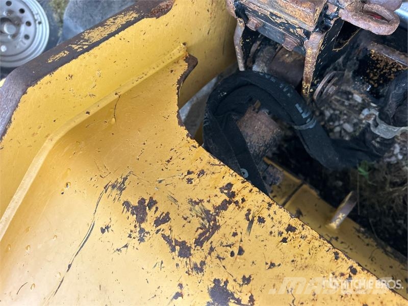 CAT 299D3 滑移装载机