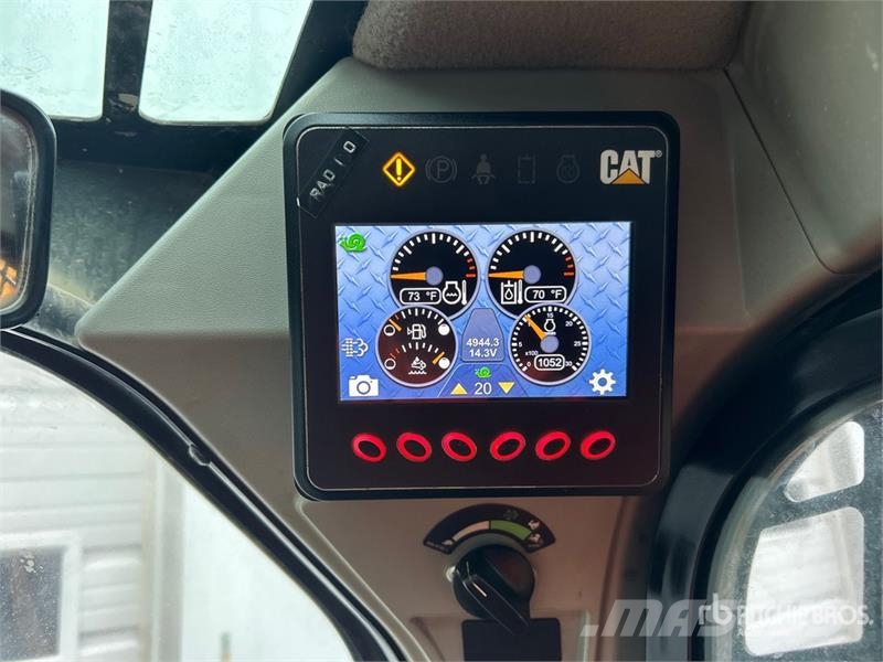 CAT 299D3 滑移装载机