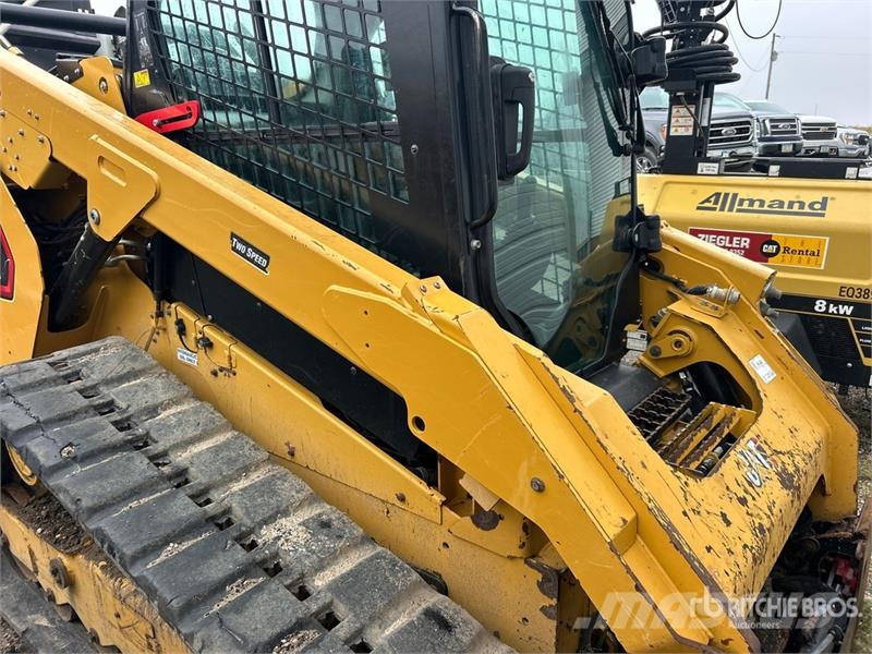 CAT 299D3 滑移装载机