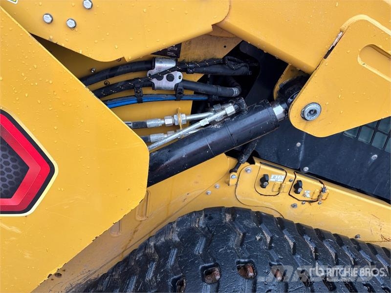 CAT 299D3 XE Two-Speed Compact Track Loader Kompaktlader