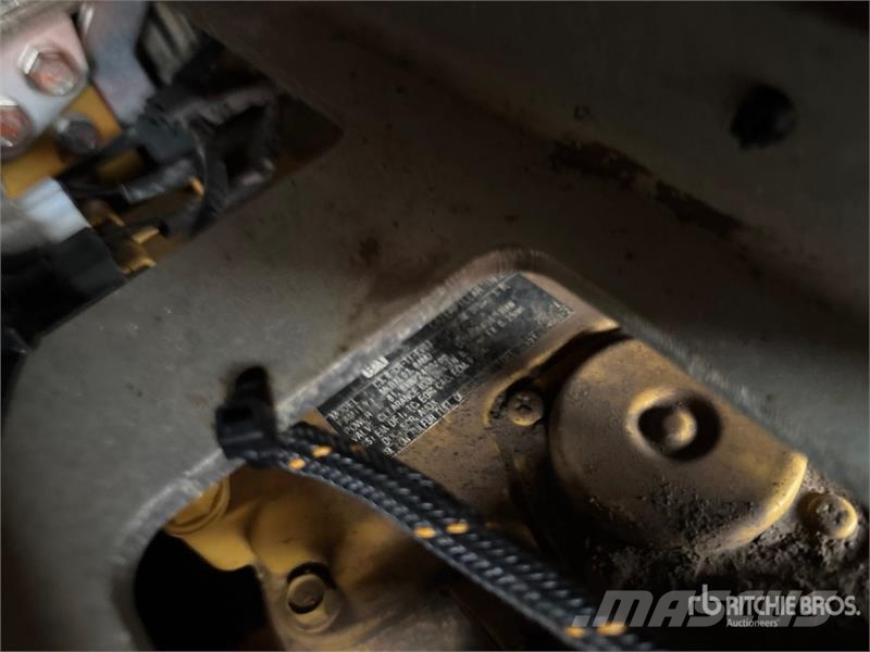 CAT 299D3 XE Two-Speed Compact Track Loader Kompaktlader